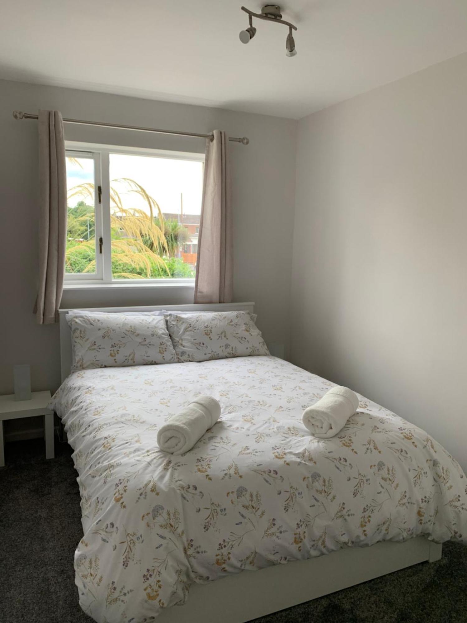 Beautiful Apartment In Newtownabbey Jordanstown Buitenkant foto